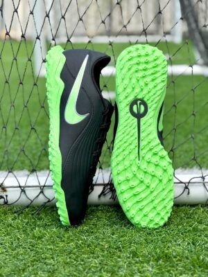 PUPILLOS NIKE TIEMPO MAESTRO CLUB TF 'SHADOW PACK'